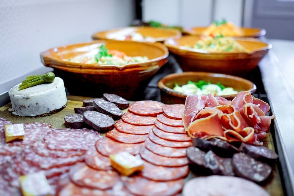 Hotel Restaurant Du Lauragais Logis De France Вильфранш-де-Лораге Экстерьер фото